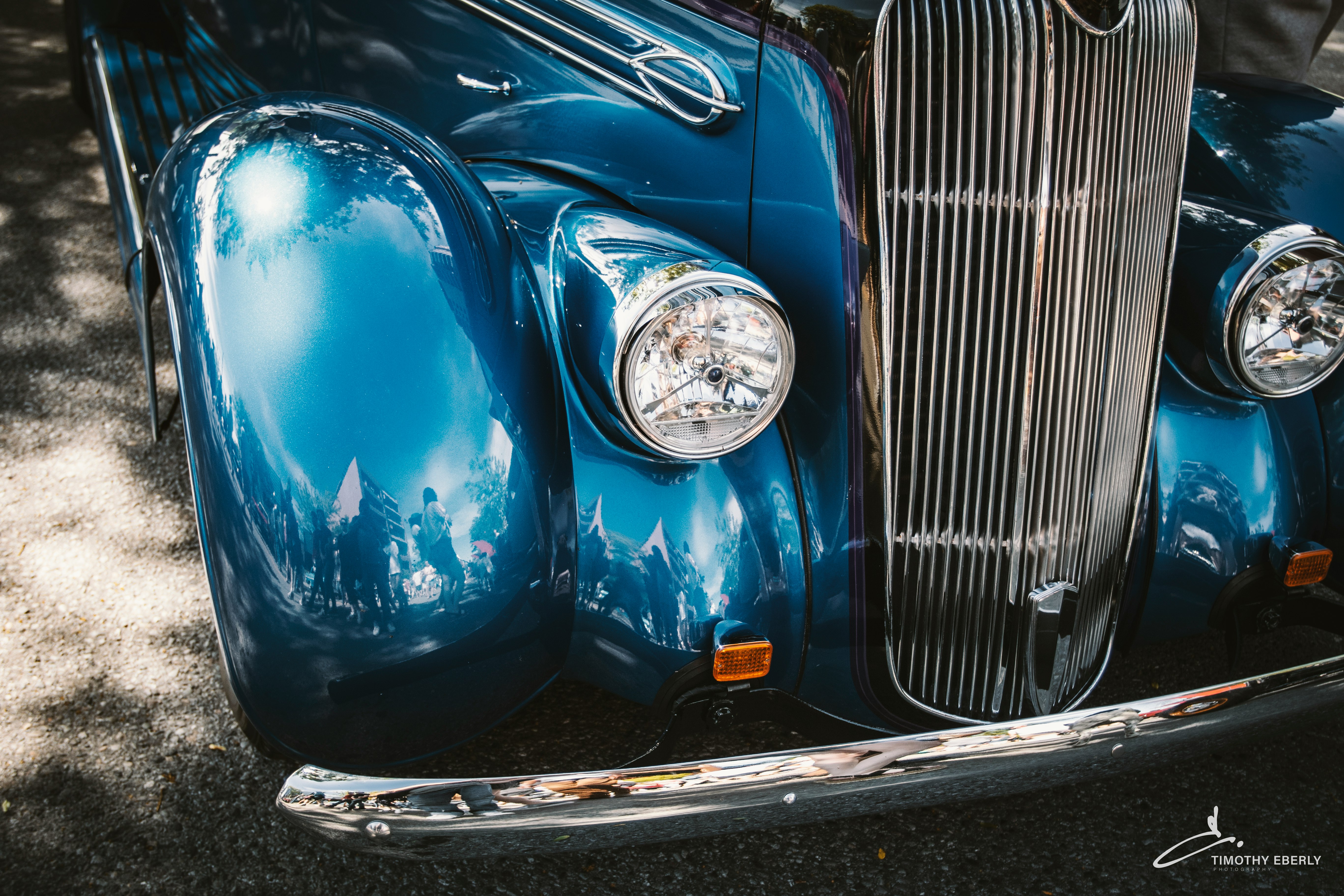 blue and silver vintage car